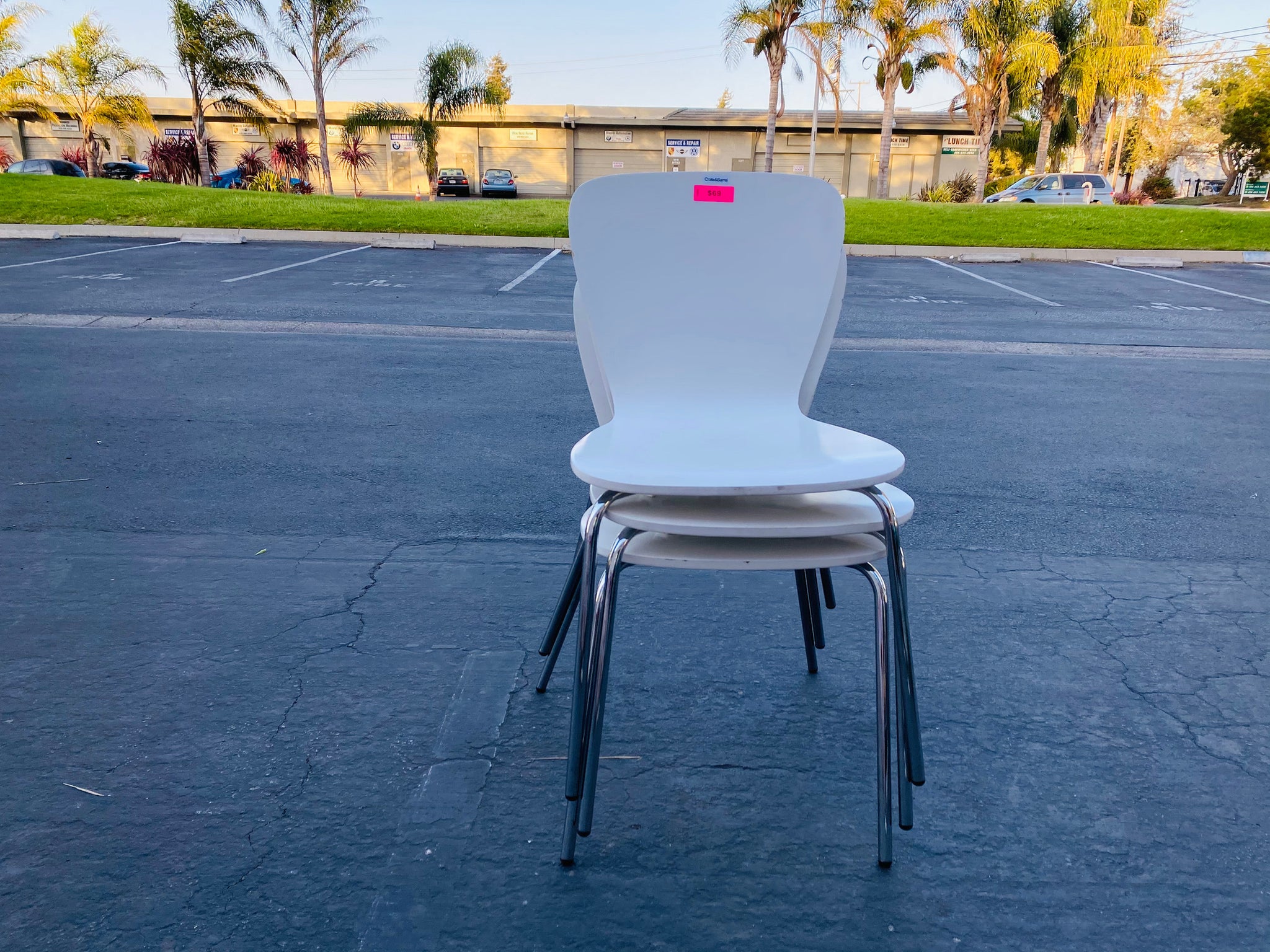 Crate and barrel white dining outlet chairs