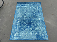 Load image into Gallery viewer, nuLOOM Herminia Vintage Trellis Area Rug, 4&#39; x 6&#39;, Blue
